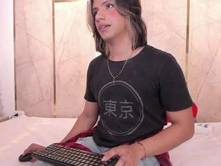 tylerbloom webcam model stream image