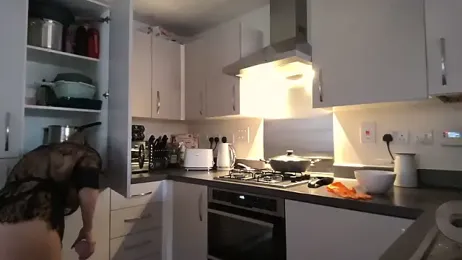 QuenMonicaUK webcam model stream image