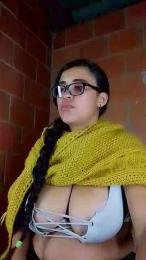 aisha_koswell33 webcam model stream image