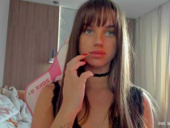 Naomimif webcam bongacams model stream image