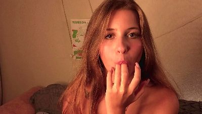 EllamaeWerley webcam model stream image