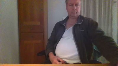 must_cum webcam model stream image