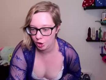 ten_tickle_pixie webcam model stream image