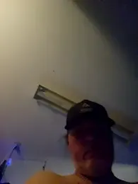 Hotredheadandtoungelasher webcam model stream image