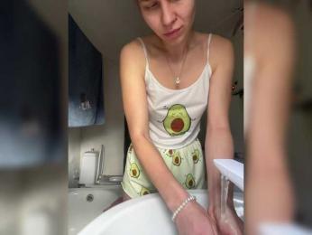 Milana22a webcam bongacams model stream image