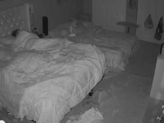 voyeurcam-house-charleys-room webcam model stream image