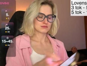 Sexy-Sweets webcam model stream image