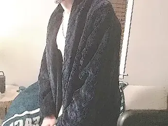 studlyhardwoodd webcam model stream image