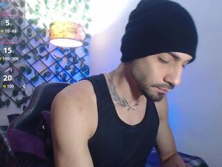 George Kingx webcam model stream image