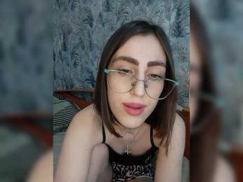 kiska-kira webcam model stream image