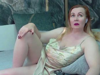 IrennaShine webcam model stream image