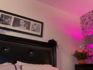 Kimberly Foxx webcam model stream image