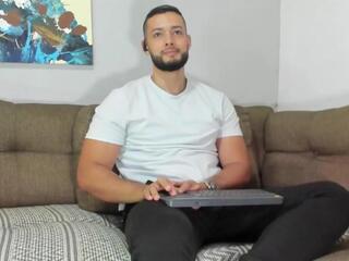 Calix Snake webcam model stream image