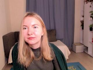 Bettyann Vreeman webcam flirt4free model stream image