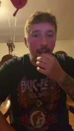 Tomishim webcam model stream image