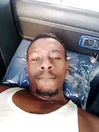 Capsuleeee webcam model stream image