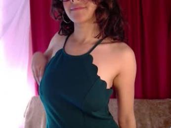 mora_haze webcam model stream image