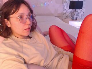 Eliza Golden webcam model stream image