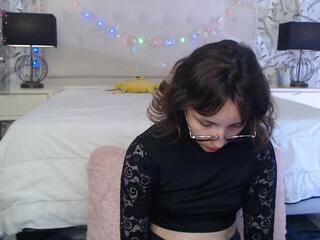 Eliza Golden webcam model stream image