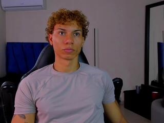 Adam Smiith webcam flirt4free model stream image