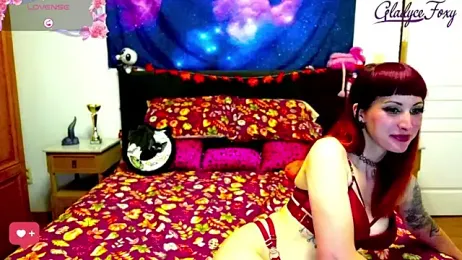 Gladyce_Foxy webcam model stream image