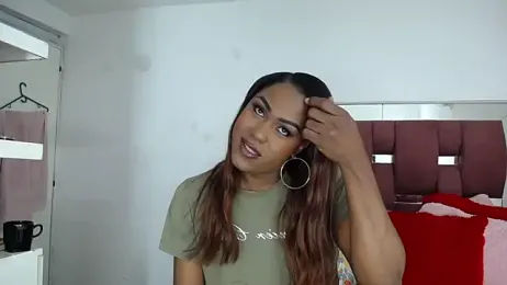 LoraineBigCockTs webcam model stream image