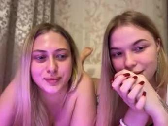 hanky_moon webcam model stream image