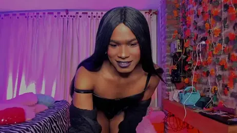 LaGoldenBitch webcam stripchat model stream image