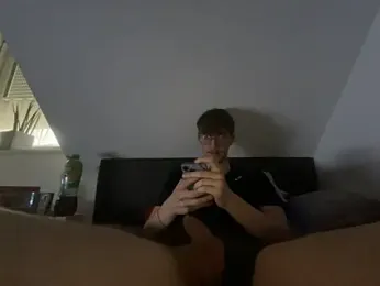 19yoSex webcam model stream image