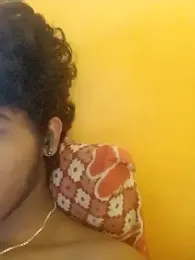 CosmicEmuu webcam model stream image