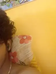 CosmicEmuu webcam model stream image