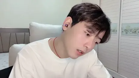 xiaoxiao1025 webcam stripchat model stream image