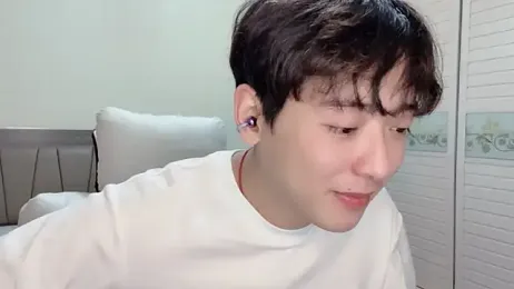 xiaoxiao1025 webcam model stream image