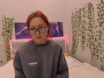 ji_yon_1 webcam model stream image