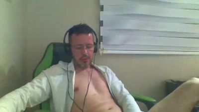 skinni_hot webcam model stream image