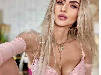 TanyaRobinson webcam model stream image