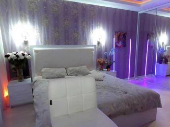 MirandaQueen webcam model stream image