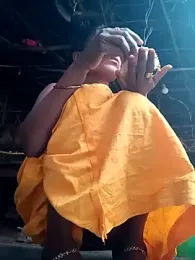 cute_diya_12 webcam model stream image