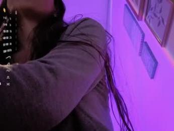 ohanna_ webcam model stream image