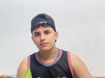 ThannerScot webcam model stream image