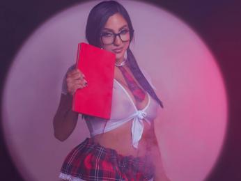 LucyClouds webcam model stream image