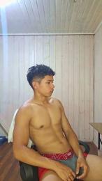 IsaacVnz webcam cam4 model stream image