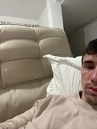 leozin01 webcam stripchat model stream image