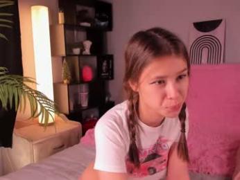 candy_sandy_ webcam model stream image