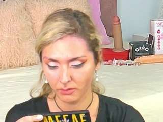 lunitadiva webcam model stream image