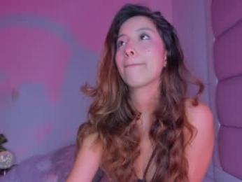 littlee_emma_ webcam model stream image