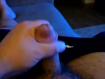 whorekneeweeny webcam model stream image