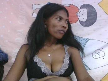 Lyah7a webcam model stream image