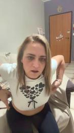 bambolinA90hot webcam cam4 model stream image