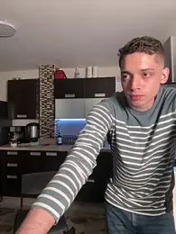 kevin_hotgirls webcam model stream image